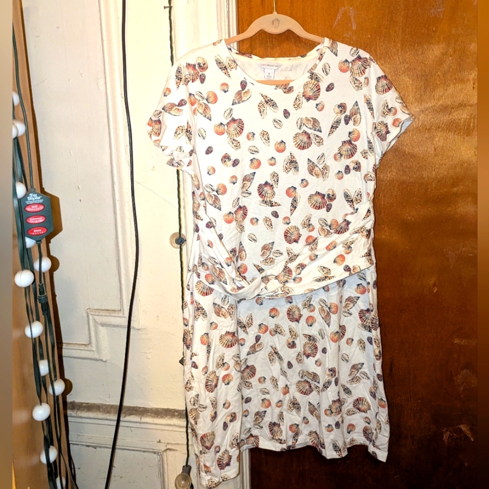 Liz Claiborn White Knit Dress with Beachy Shell Print